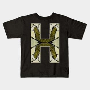 Letter H Monogram Initial Olive Green Pearl White Aesthetic Abstract Pattern Painting On Canvas Kids T-Shirt